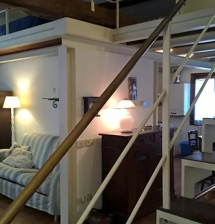 Loft Ca'drasi דירה *