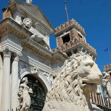 Loft Ca'drasi דירה *