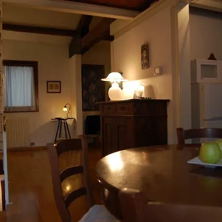 Loft Ca'drasi דירה